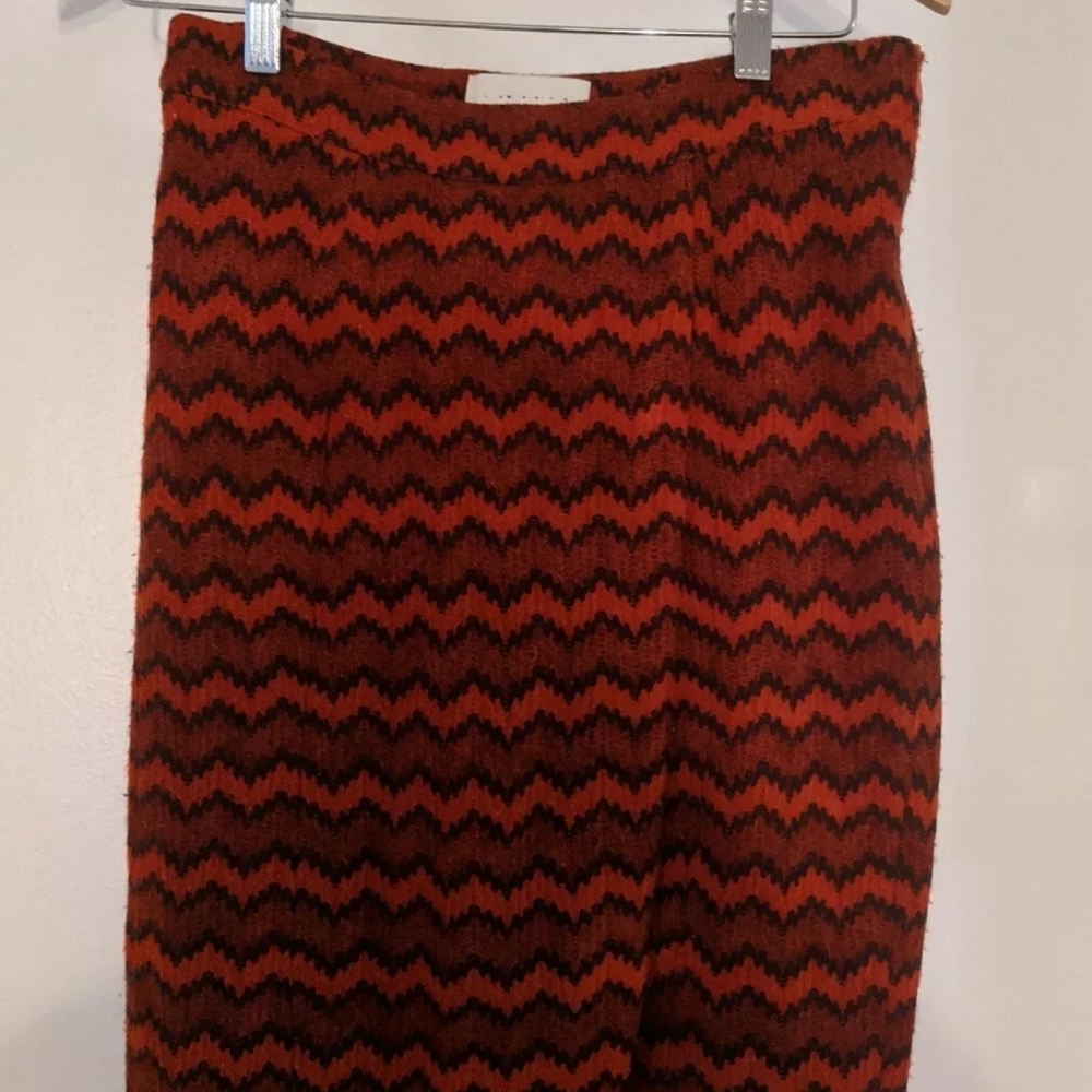 Sabine Skirt size S. Condition is pre owned.